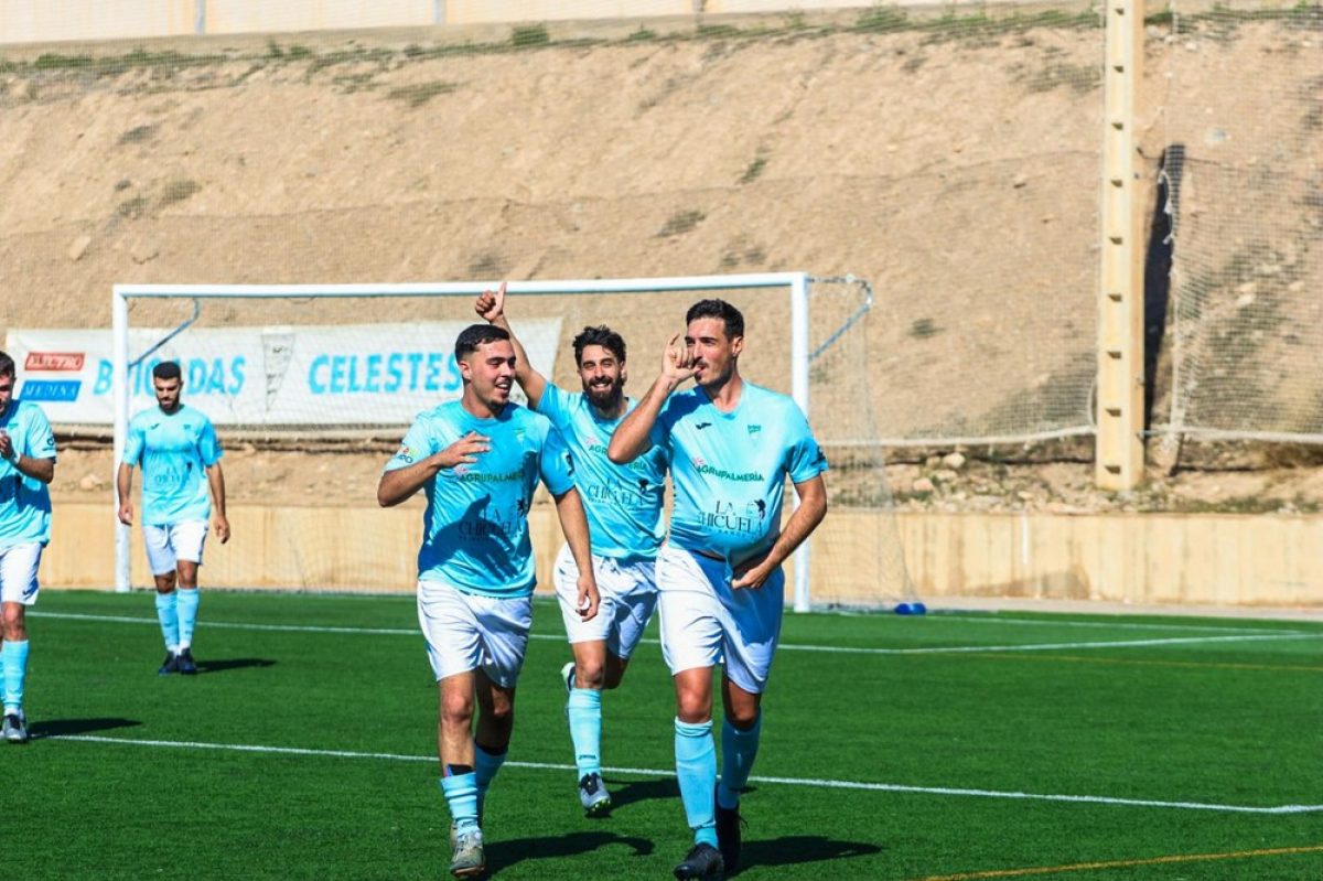 El Poli Ejido CF vuelve a la senda del triunfo tras una contundente victoria contra el Carboneras