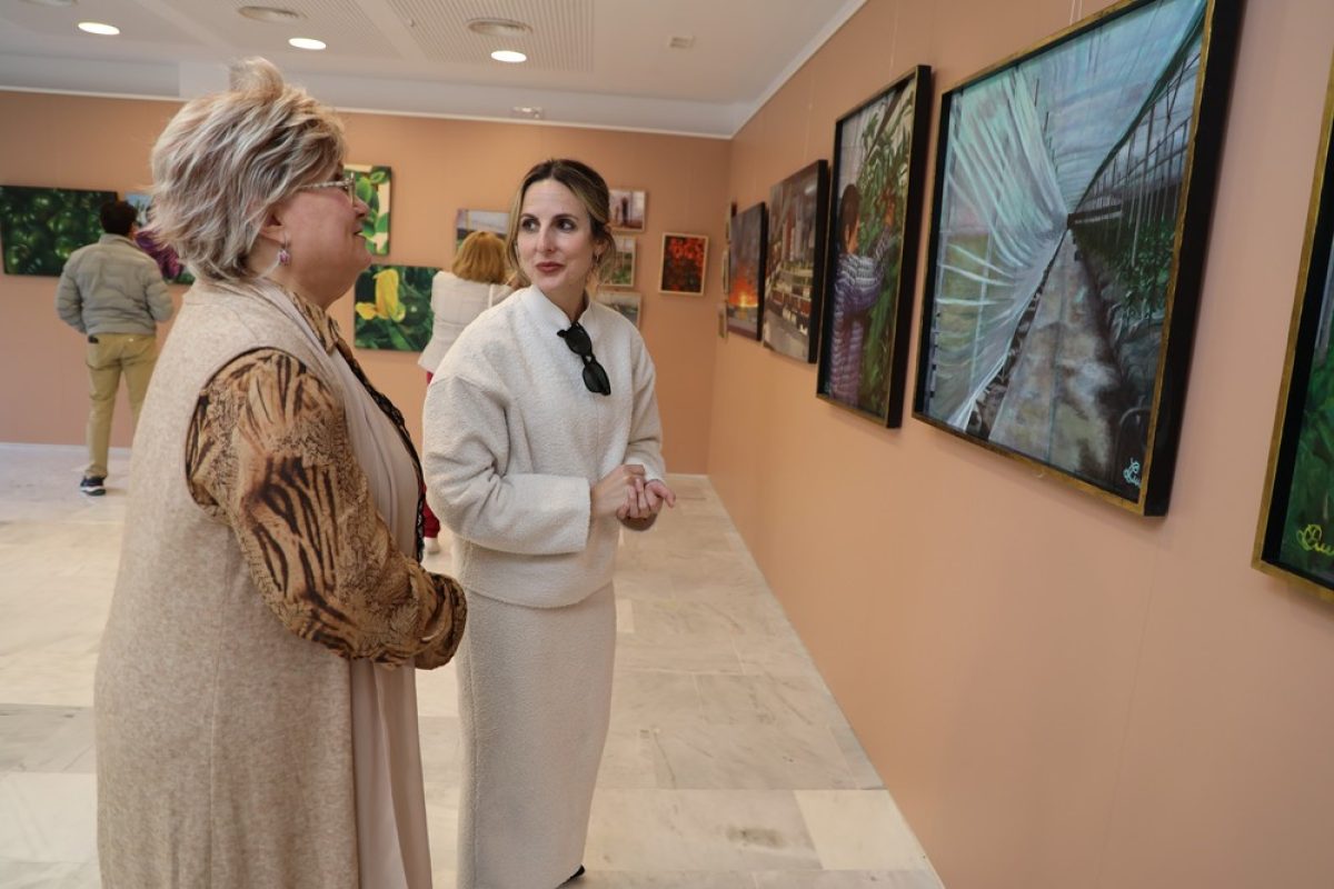 El Centro de Interpretación de la Cultura Mediterránea acoge la exposición \'La Belleza está en el interior. La Agricultura\' de Carmen Luna Crevizan