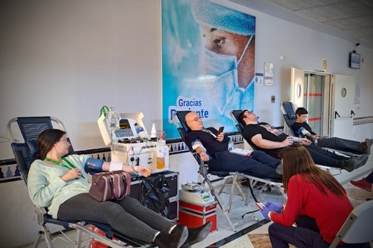El Hospital Universitario Poniente recuerda la importancia de donar sangre y plasma