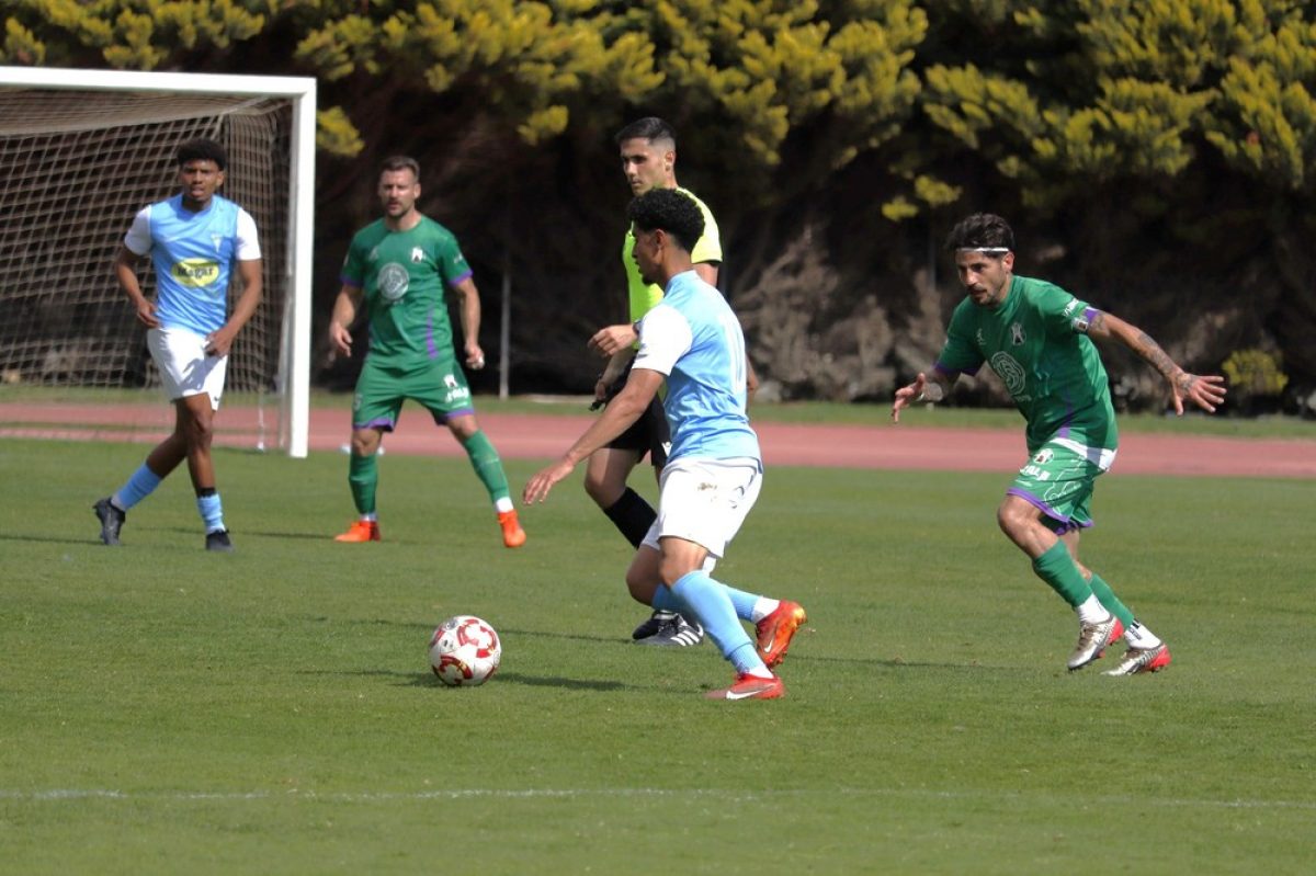 Derrota contundente del Polideportivo El Ejido 0-4 contra el Mancha Real