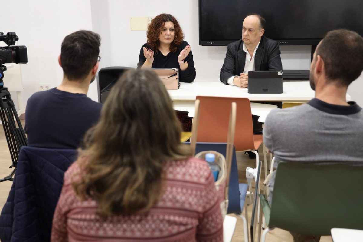 El Centro Asociativo Municipal acoge una charla sobre el Proceso Autonómico con motivo del Día de Andalucía