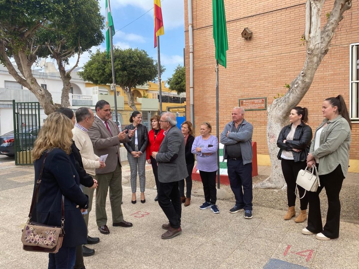 El delegado de Educación anuncia en Vícar la autorización de 4 nuevos comedores escolares en la provincia