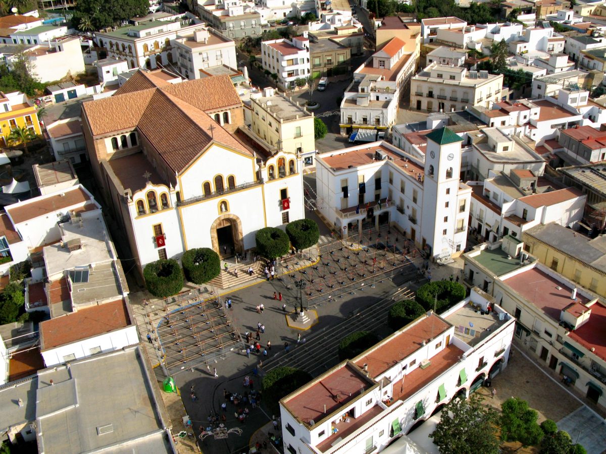 El Pleno del Ayuntamiento de Dalías aprueba una moción en favor de un Estatuto Básico para los Municipios de Menor Población