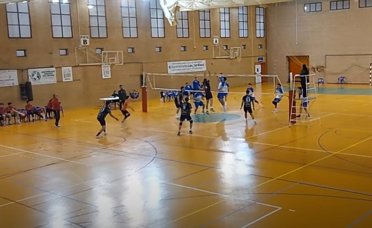 CV Berja acaba en cinco sets con El Ruedo Arahal Club Voleibol