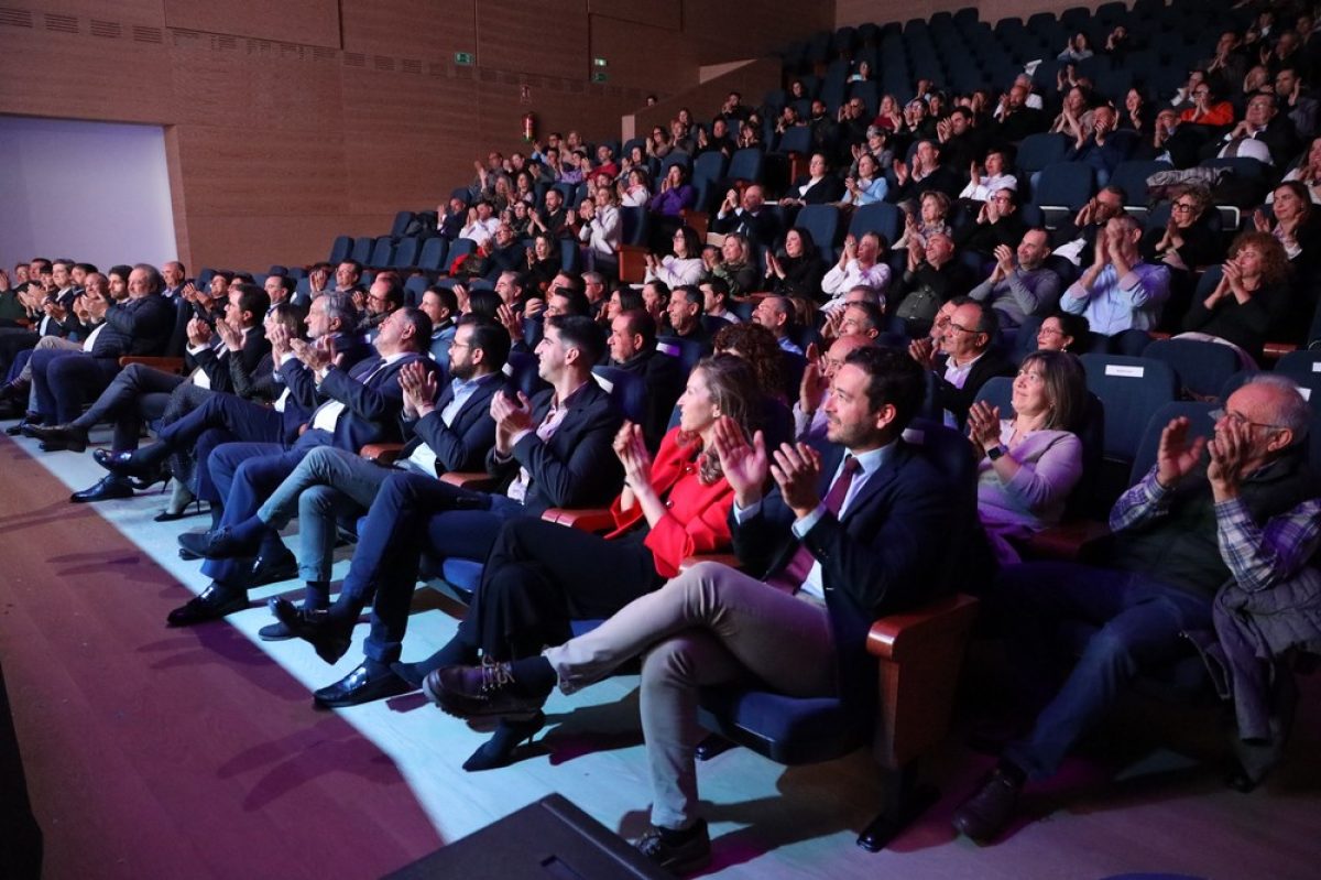 El Festival Internacional de Teatro de El Ejido se presenta ante los patrocinadores esta 48 edición