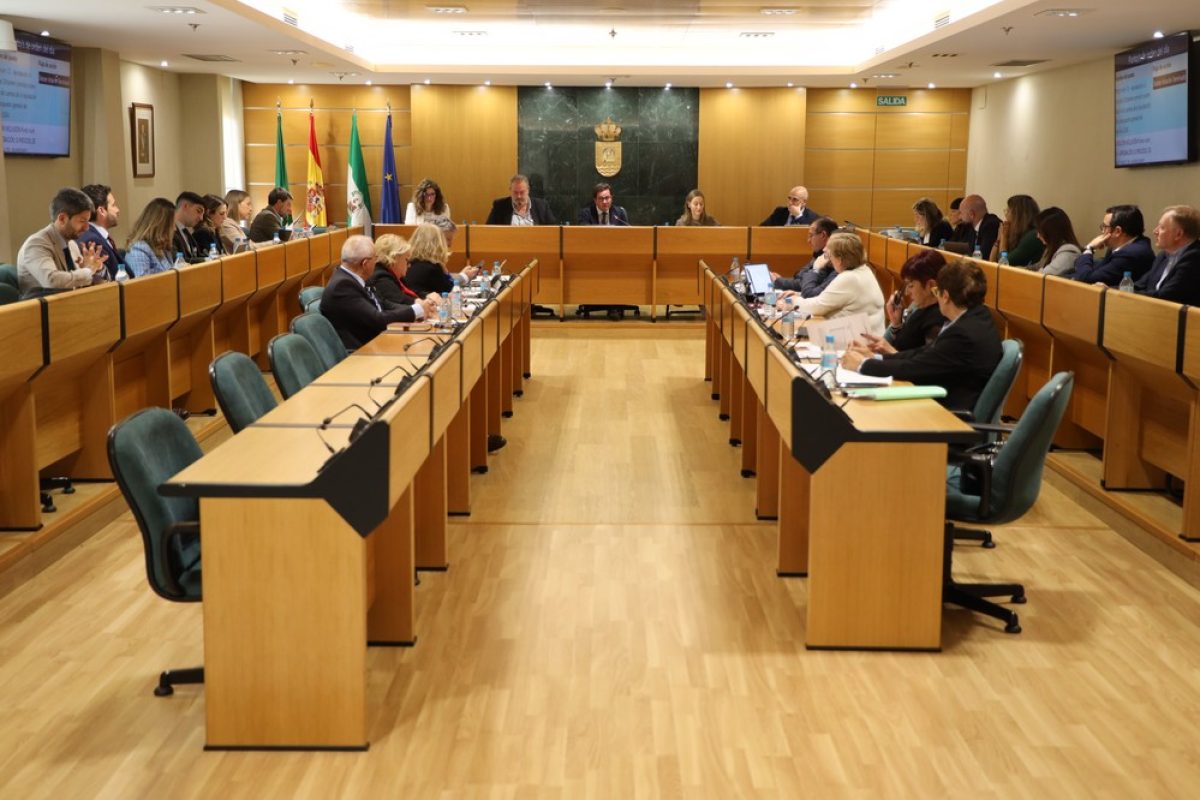 Aprobado el pliego para la explotación de los servicios de temporada en playas para el periodo estival de los años 2025 a 2028
