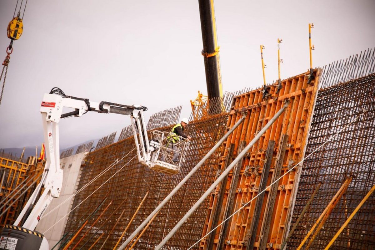 Avanzan \"a buen ritmo\" las obras que mejoran el abastecimiento urbano de El Ejido con agua desalada