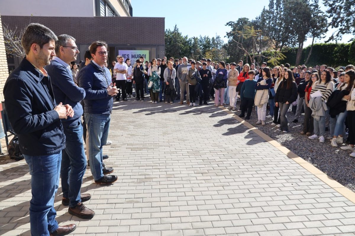 Más de 300 estudiantes de Segundo de la ESO participan en El Ejido en la fase provincial de la Olimpiada Matemática Thales 2025