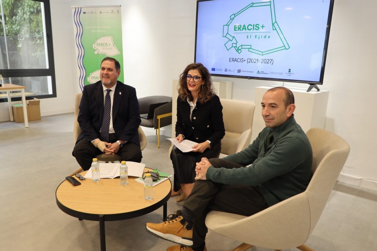 Más de un centenar de personas logran su inserción laboral en el primer año del programa ERACIS+ de El Ejido