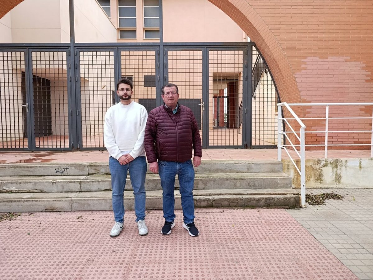 El PSOE denuncia el deterioro del pabellón de Las Norias por falta de mantenimiento