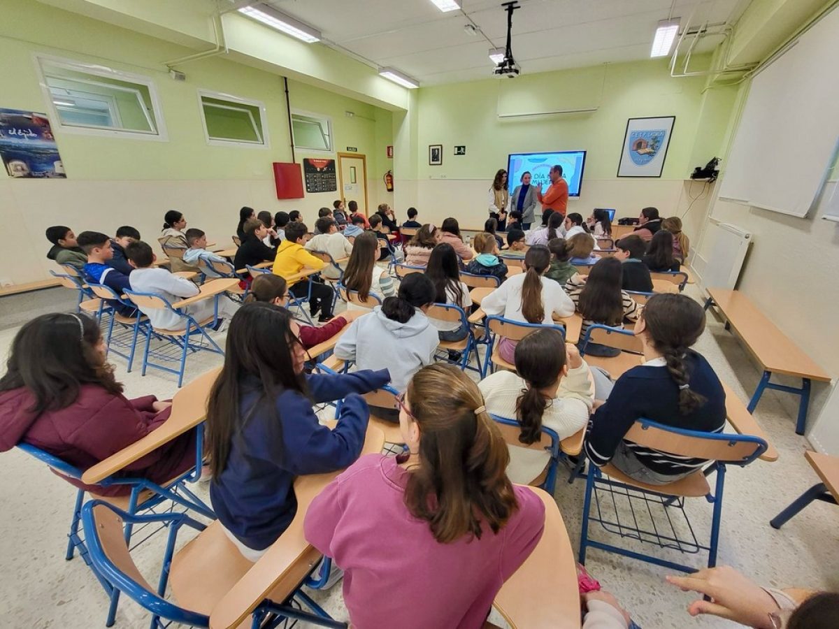 \'Descubriendo la Igualdad\' fomenta la conciencia sobre la igualdad de género en los escolares de quinto y sexto de primaria de El Ejido