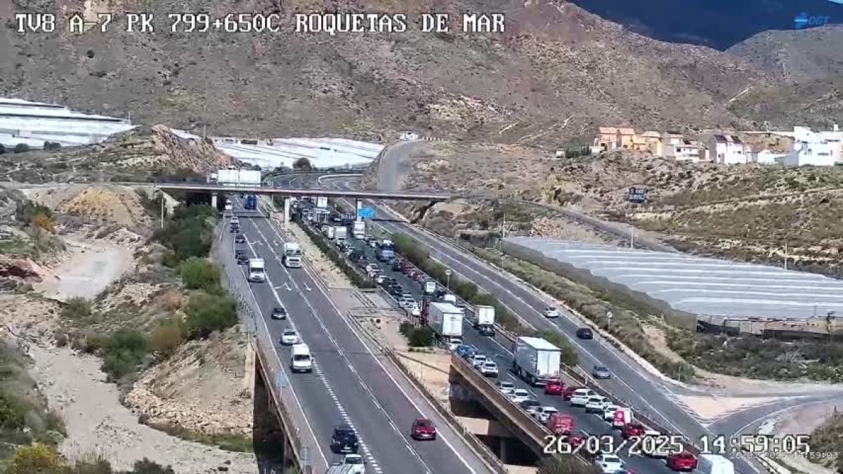 Una colisión múltiple obliga a cortar la A-7 a la altura de Aguadulce en dirección a Almería