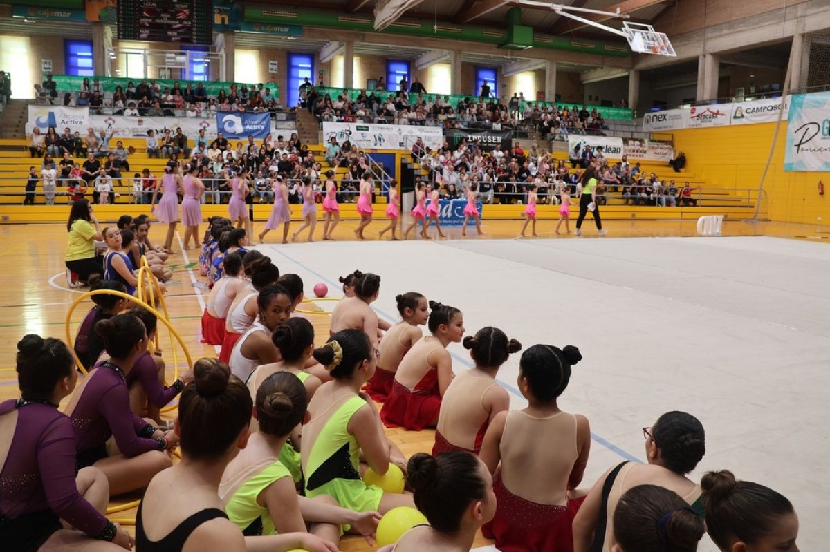Cierra la primera jornada de los Juegos Deportivos Municipales con cientos de escolares disfrutando del Baile Moderno, la Gimnasia Rítmica y Acrobática