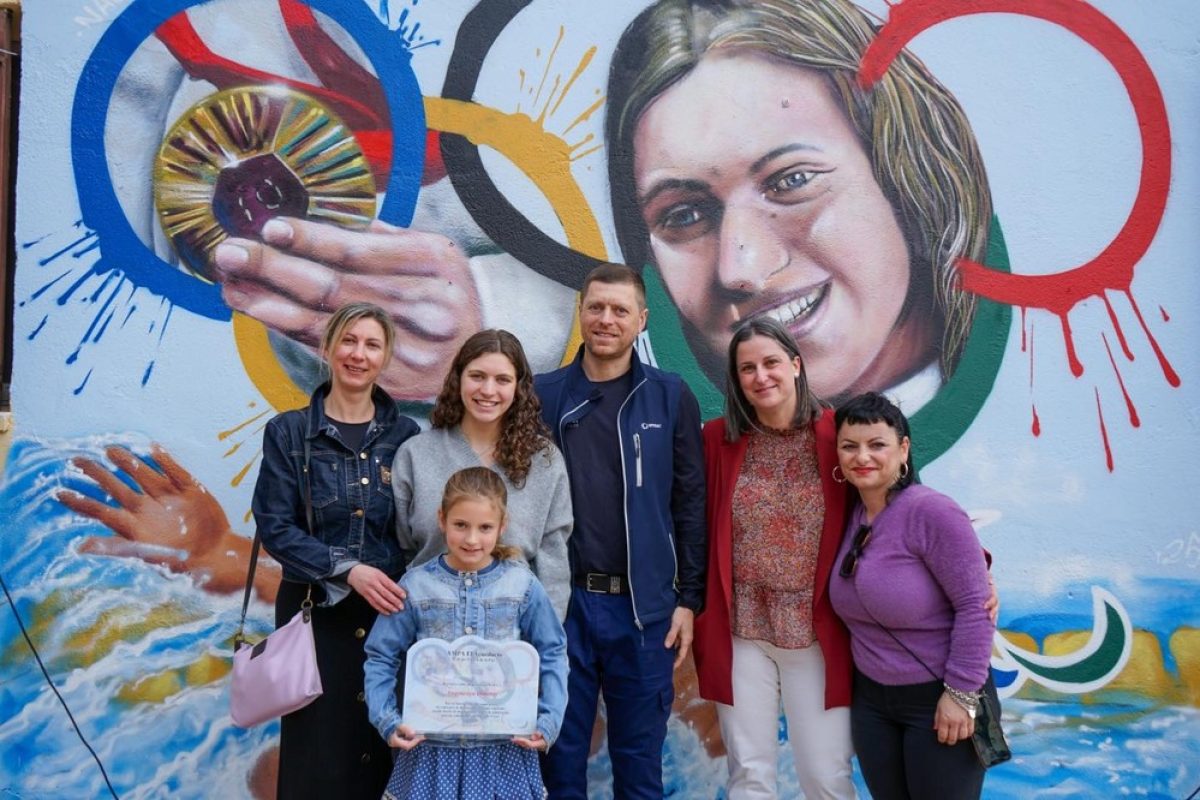 El colegio Virgen de la Paz rinde homenaje a la medallista paralímpica Anastasia Dmytriv