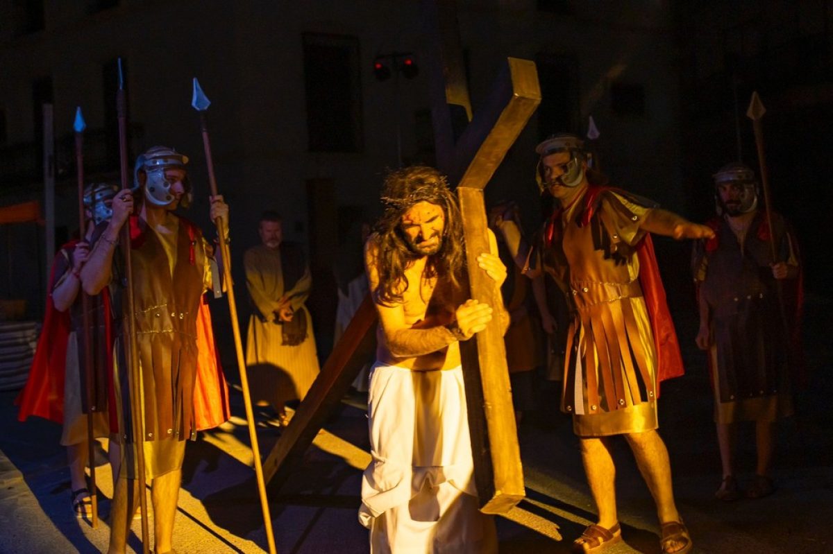 La tradicional representación de \'La Pasión\' de Adra dará el pistoletazo de salida a la Semana Santa 2025
