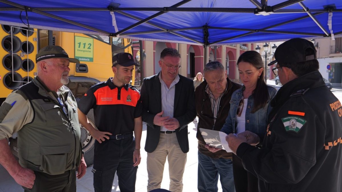 La Junta entrega un camión autobomba del INFOCA al Ayuntamiento de Berja
