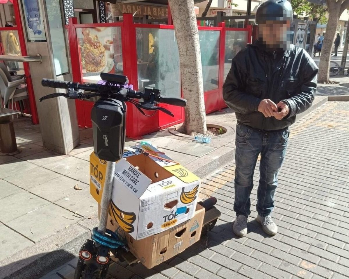 La Policía Local de El Ejido interpone 77 denuncias en lo que va de año por infracciones en el uso de patinetes eléctricos