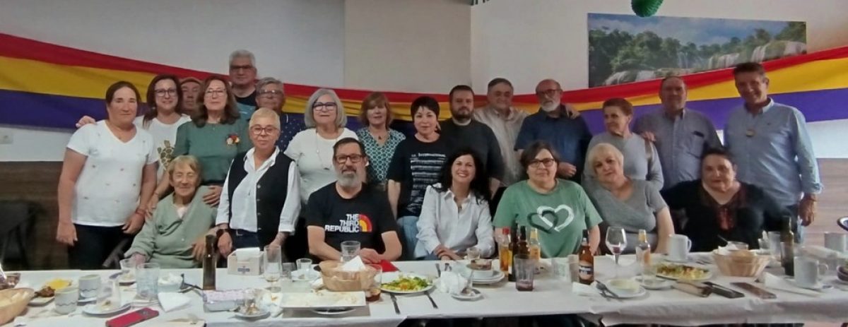 Izquierda Unida de El Ejido rinde un emotivo homenaje a la República y a la memoria de Antonio López Jimena, con la Celebración del 94º Aniversario de la II República