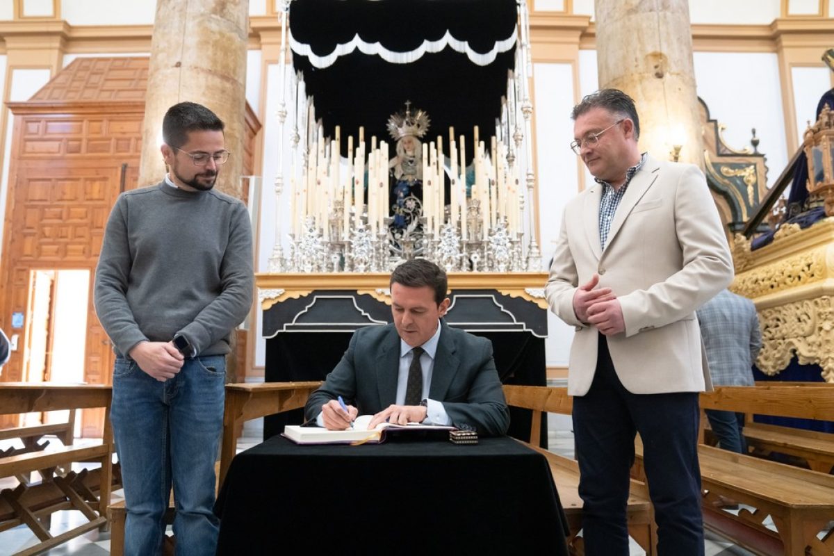 El presidente de Diputación ensalza la Semana Santa de Berja como símbolo almeriense