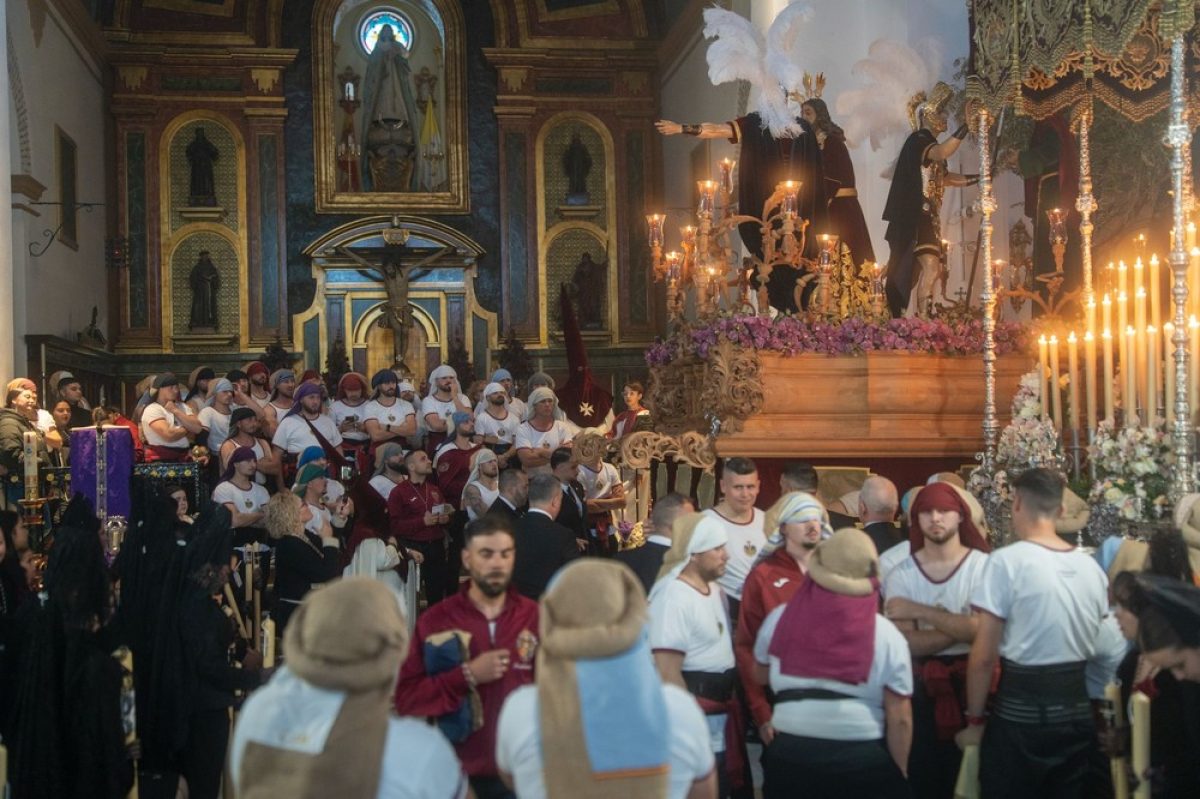 La lluvia impide la procesión de Nuestro Padre Jesús en su Prendimiento y María Stma. de la Amargura de Adra