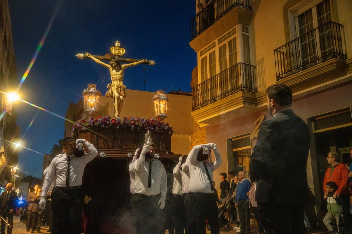 Adra venera al Santísimo Cristo de la Expiración y a María Santísima de los Dolores