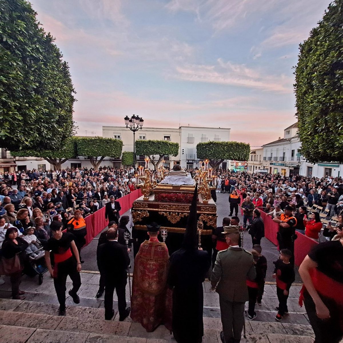 Dalías despide la Semana Santa más participativa