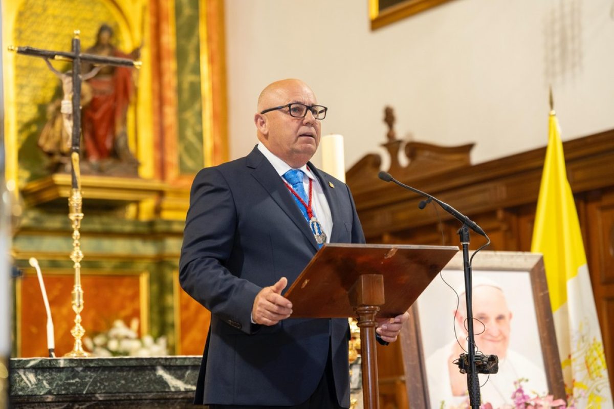 El pregón de José Antonio Piqueras da el pistoletazo de salida a las fiestas en honor a San Marcos en Adra este 2025