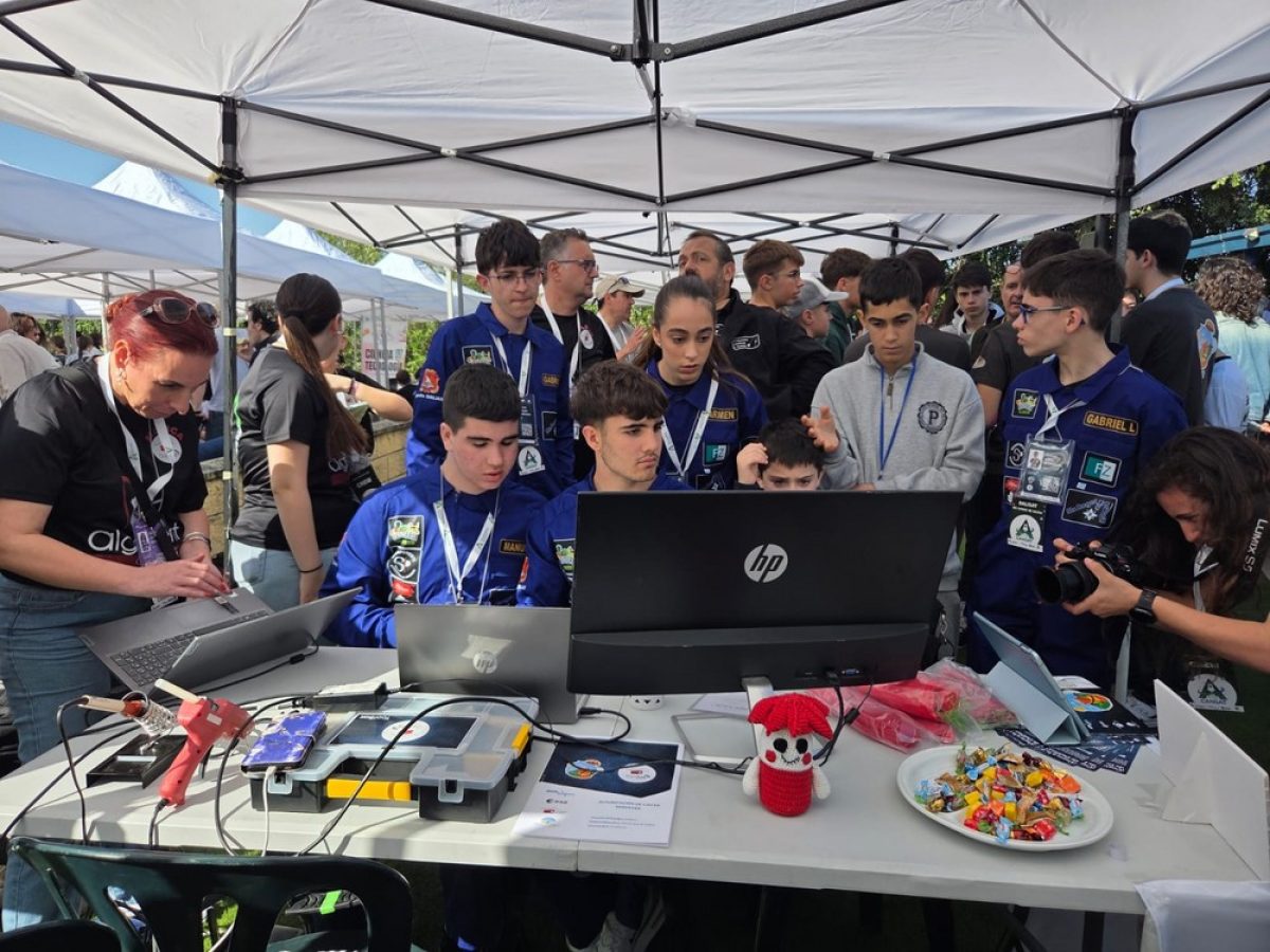 Éxito en el lanzamiento del satélite DaliSat de los estudiantes del IES Ciudad de Dalías