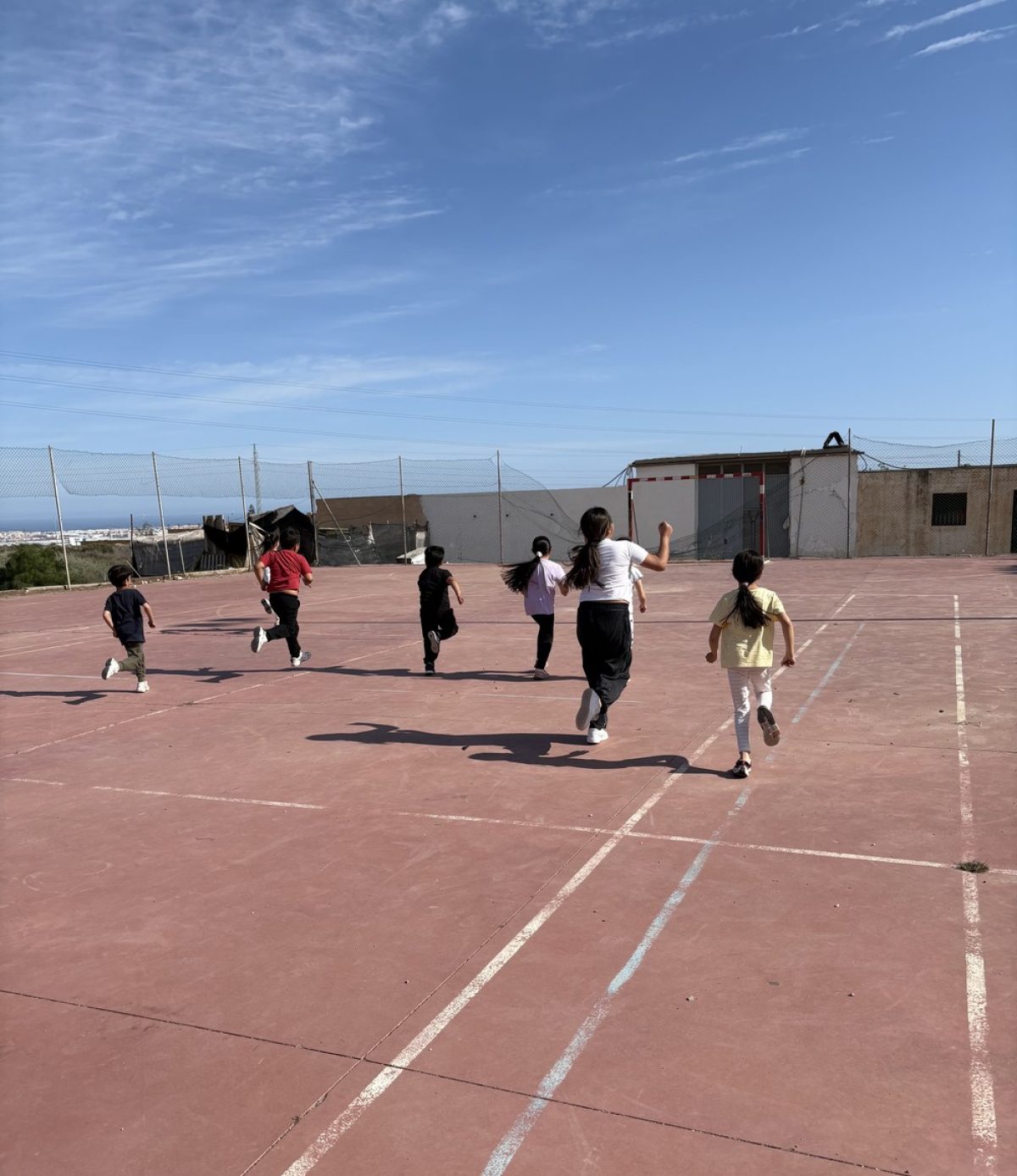 Juegos populares y dinámicas de grupo para poner fin al Proyecto de Prevención del Absentismo Escolar de Vícar