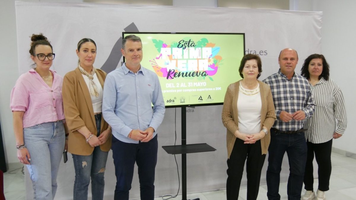 El comercio local de Adra reparte más de 600 euros en premios con su nueva campaña \'Esta primavera, renueva\'