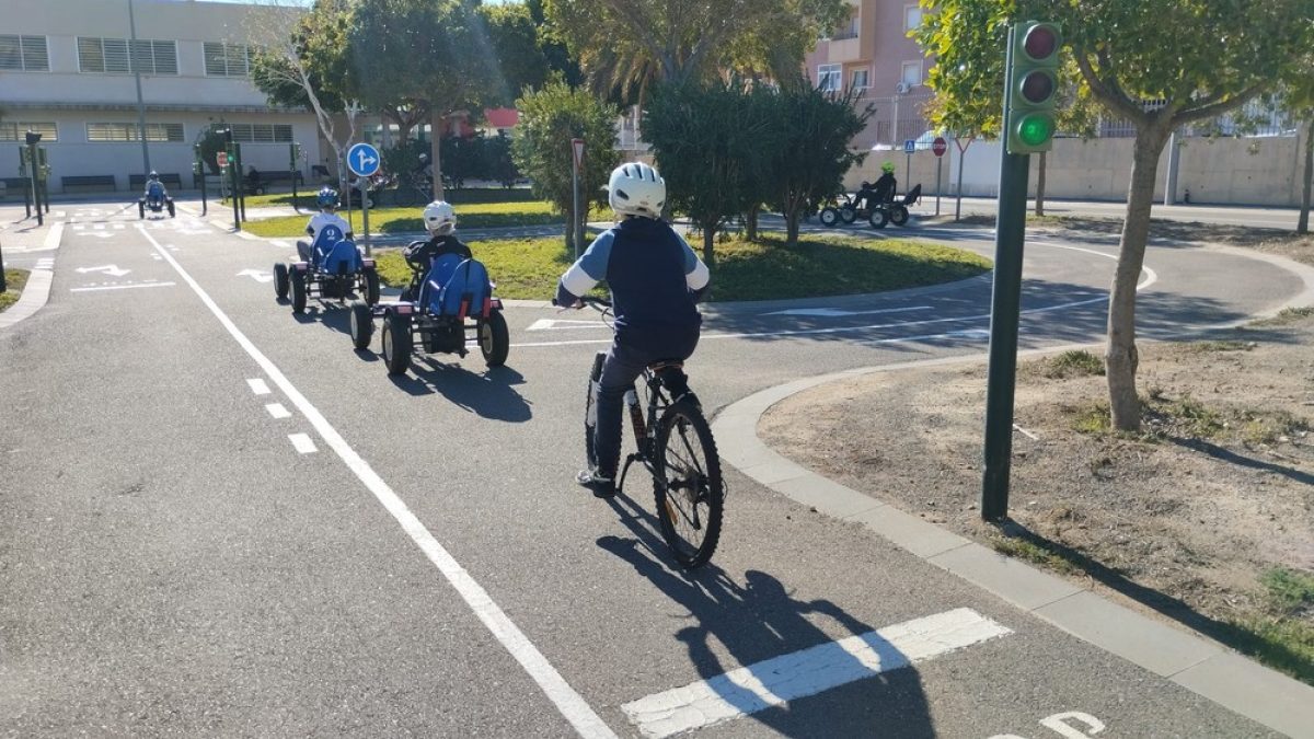 Casi ochocientos alumnos de centros escolares de otros municipios han visitado el Centro de Educación Vial este año