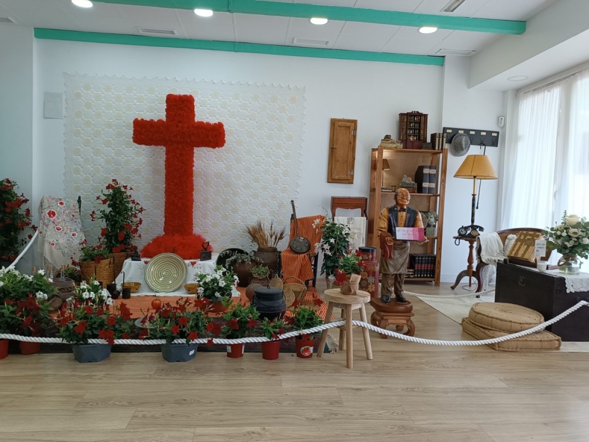 El Concurso de Cruces de Mayo premia el esfuerzo y la dedicación por mantener vivas las tradiciones
