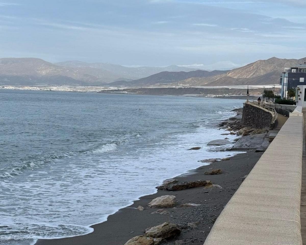 Costas aprueba una aportación extraordinaria de 35.000m3 de arena para las playas de Balerma, Guardias Viejas y Cuevas de Almanzora