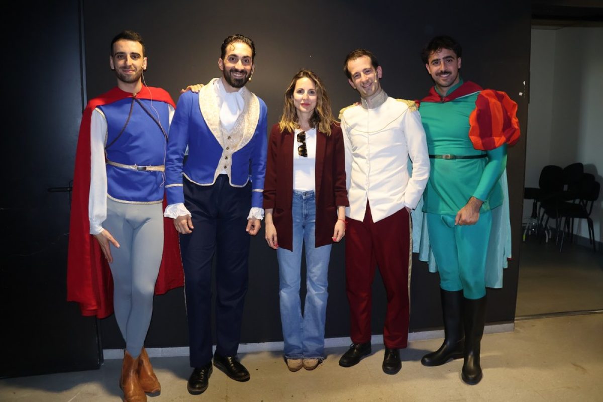 El 48 Festival de Teatro de El Ejido vive un domingo de comedia con \'Ya me has tocado el cuento\'