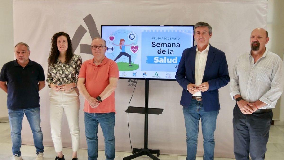 Manuel Cortés presenta la tradicional \'Semana de la Salud\' que se celebrará de 26 al 30 de mayo en Adra