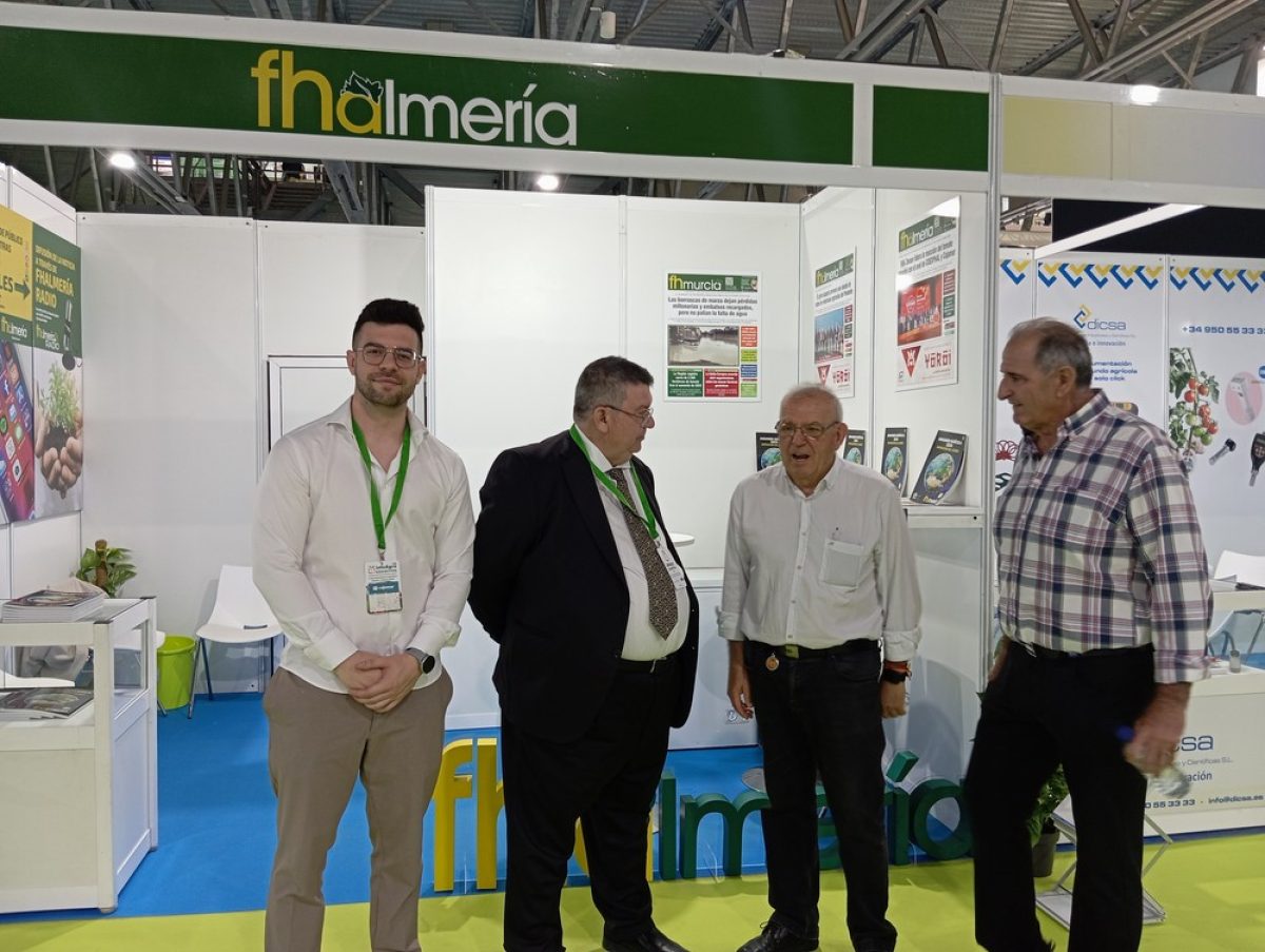 Antonio Bonilla: \"Las empresas de Vícar producen para situar nuestros productos de excelencia en los mercados de la Unión Europea\"