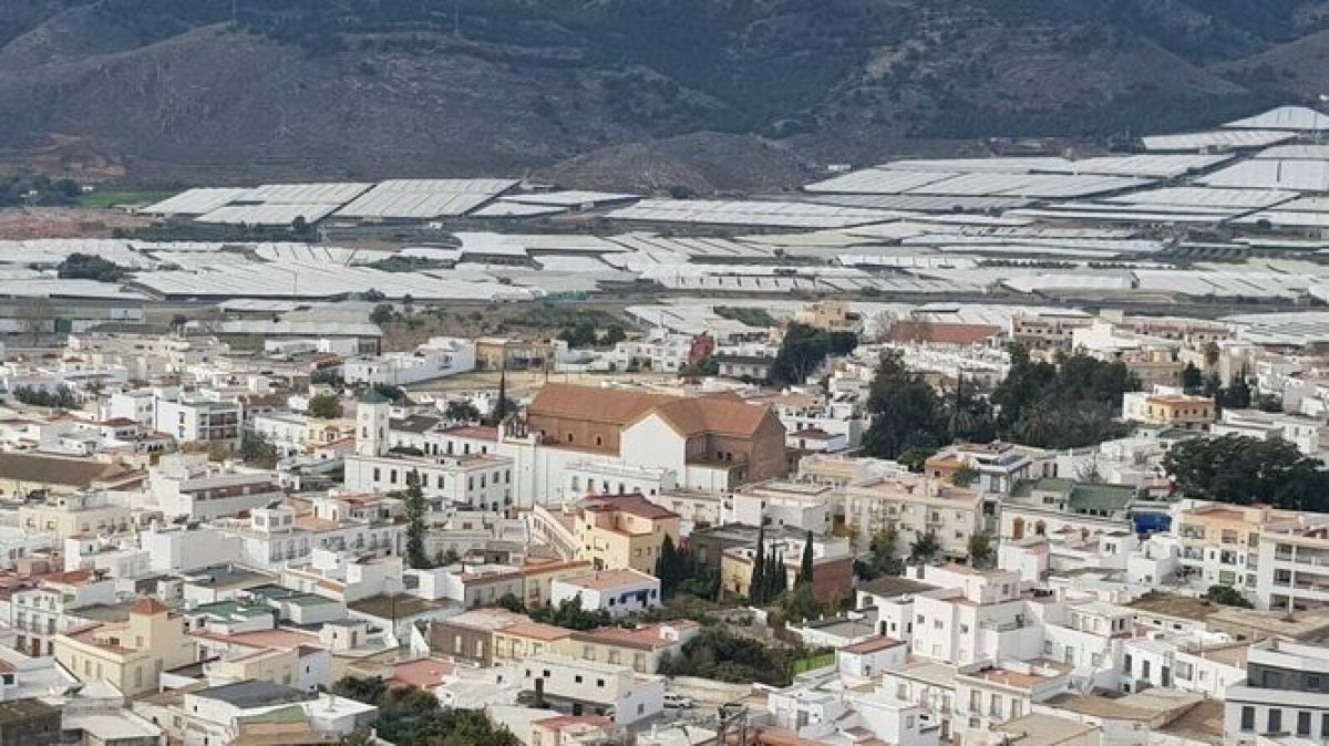 El Ayuntamiento de Dalías abre bolsa de empleo para personal de limpieza de edificios municipales