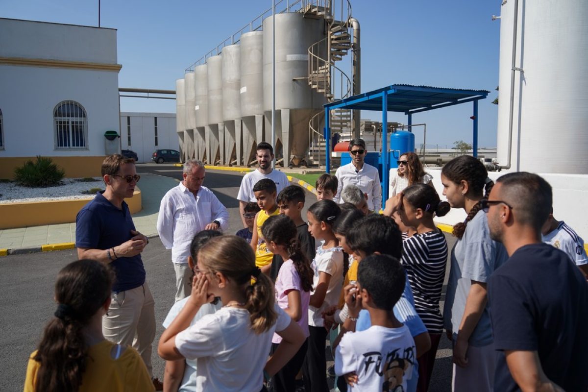 El Ejido celebra el Día Mundial del Medio Ambiente compartiendo con los estudiantes la importancia del agua