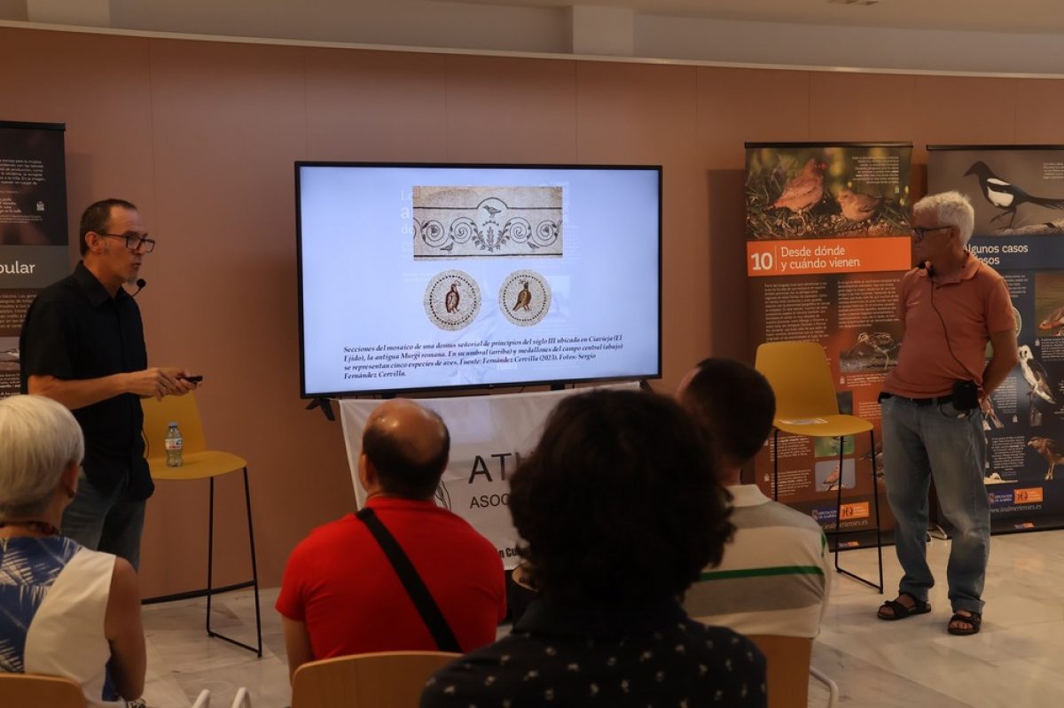 El Centro de las Culturas Mediterráneas acoge la presentación del libro \'Los nombres almerienses de nuestras aves\'