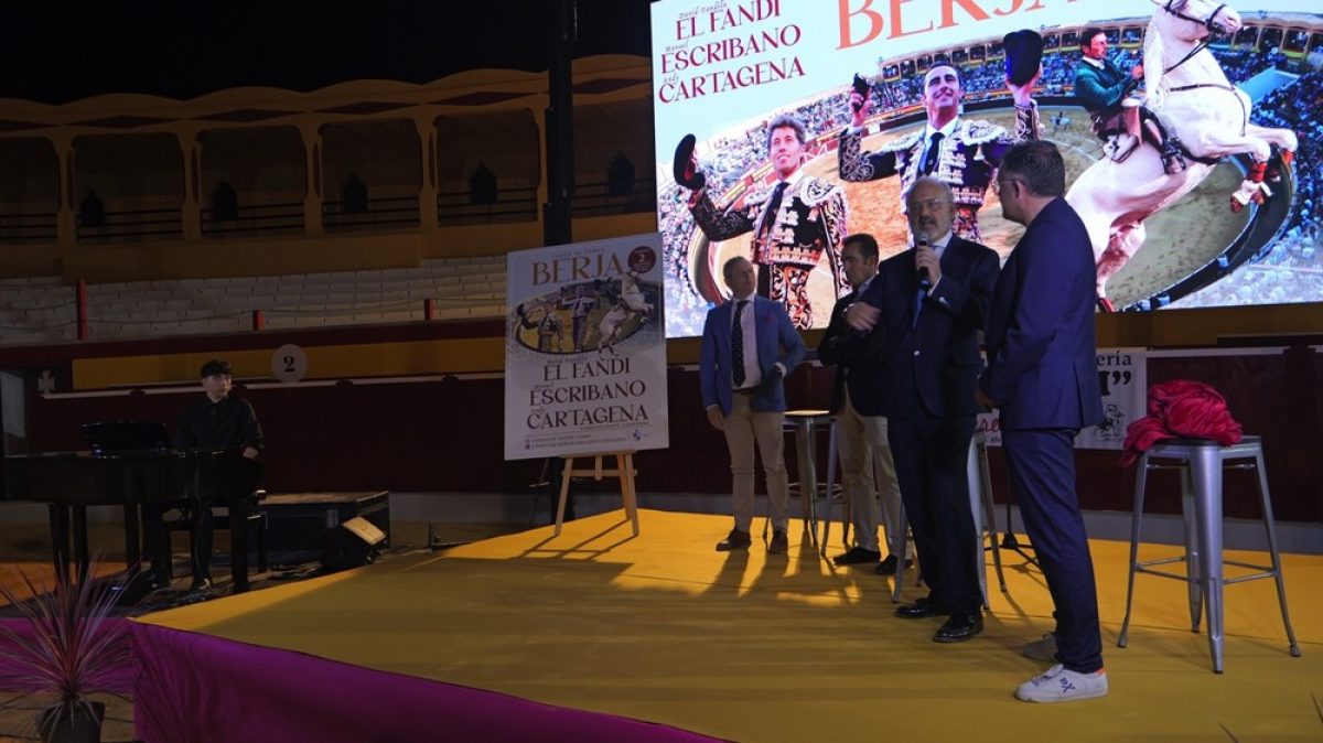 Berja presenta su cartel taurino para la Feria 2025 con homenaje a El Fandi por sus 25 años de alternativa
