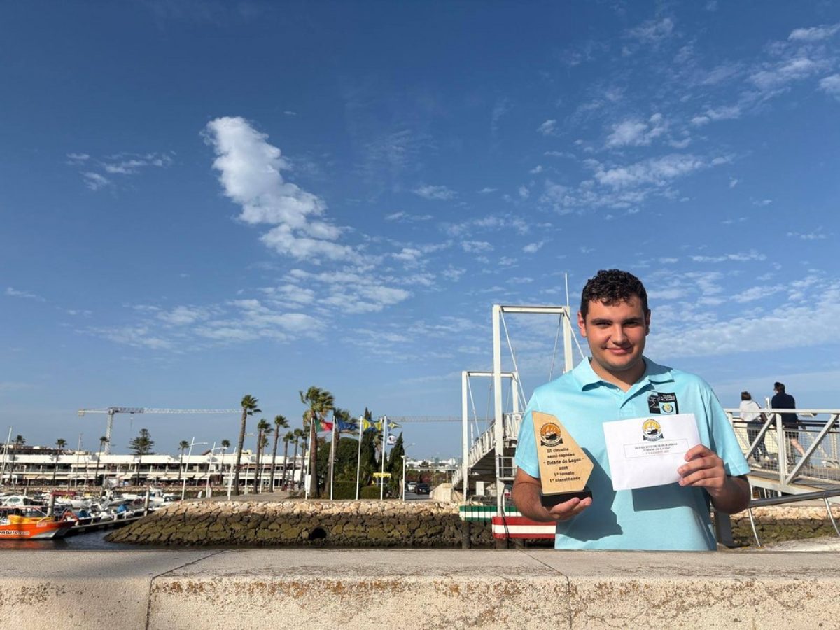 Álvaro García, campeón absoluto del I Torneo de Ajedrez de partidas semi-rápidas