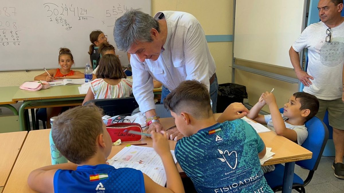 Casi 300 menores disfrutan de las Escuelas de Verano de Adra