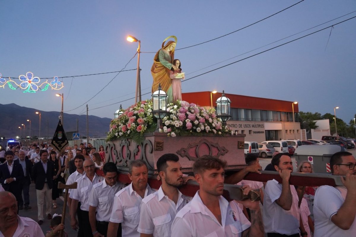 Concluyen las fiestas de Tarambana, Cuatro Vientos y el Campero con la Misa y procesión en honor a Santa Ana