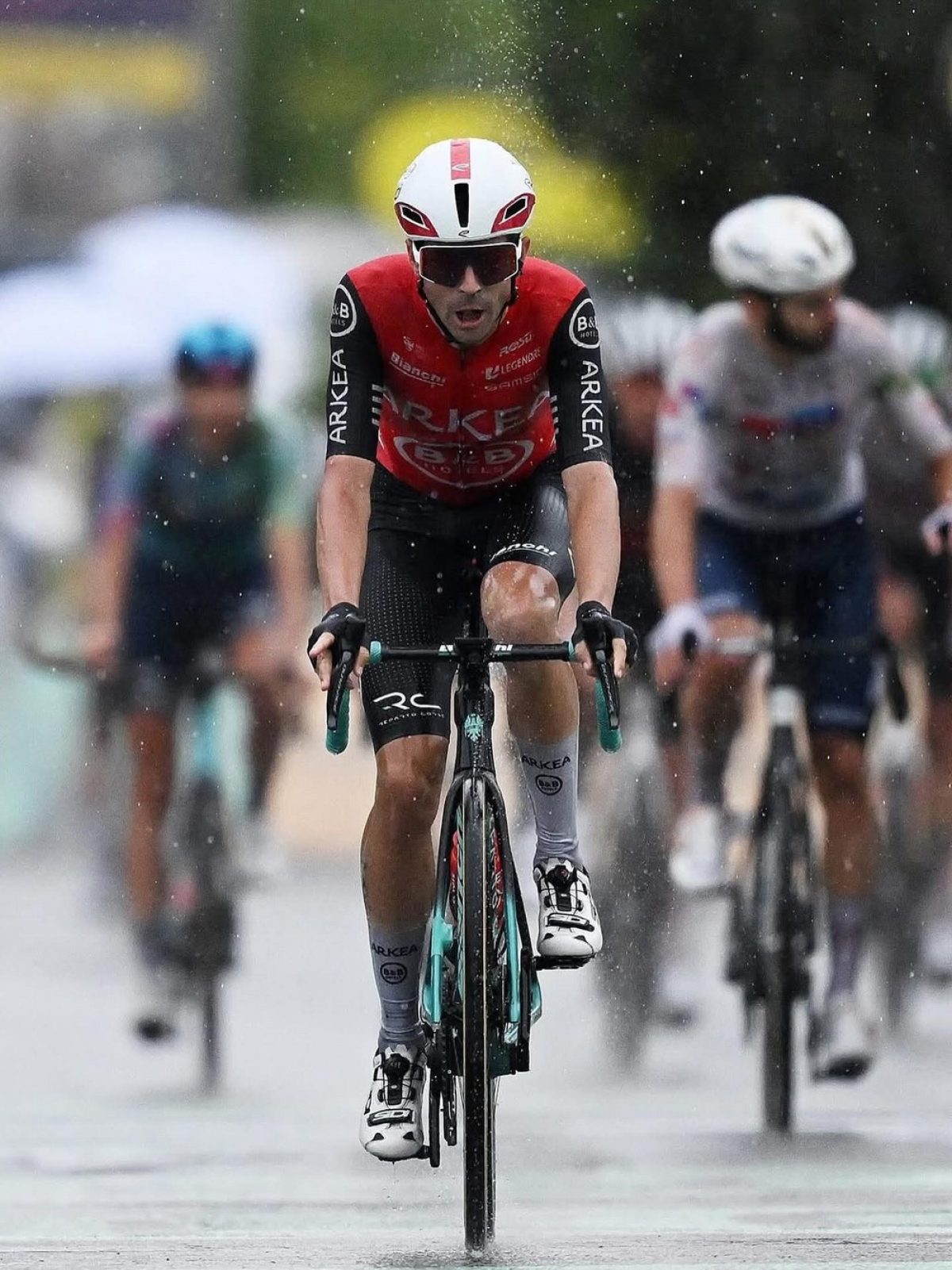 Cristian Rodríguez cierra el Tour de Francia vigésimo en la general siendo el mejor español