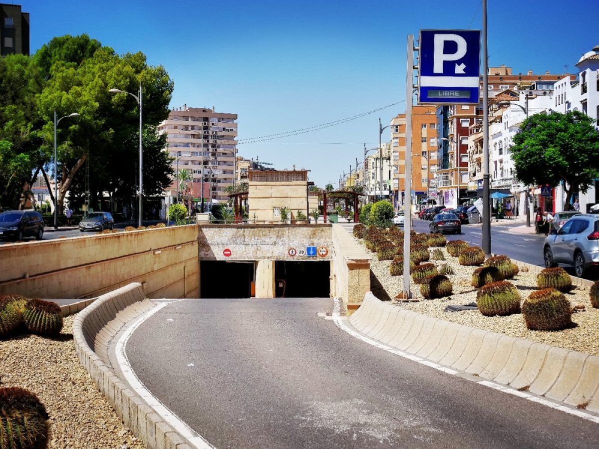 Roquetas de Mar mejorará los aparcamientos subterráneos de Aguadulce y Plaza Luis Martín