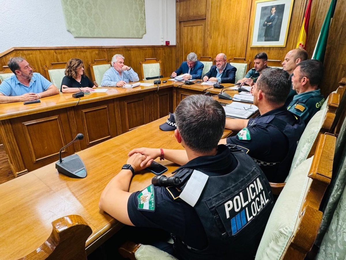 Convocan una plaza de Policía Local en Dalías